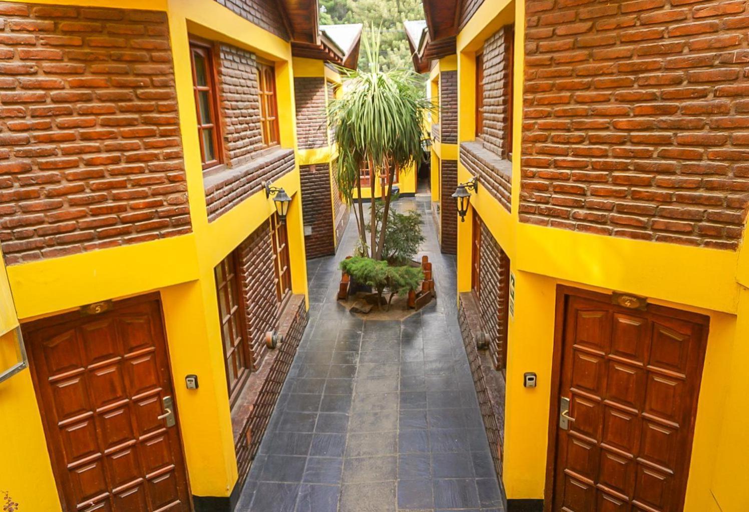 Apart Hotel Libertador El Calafate Exterior foto